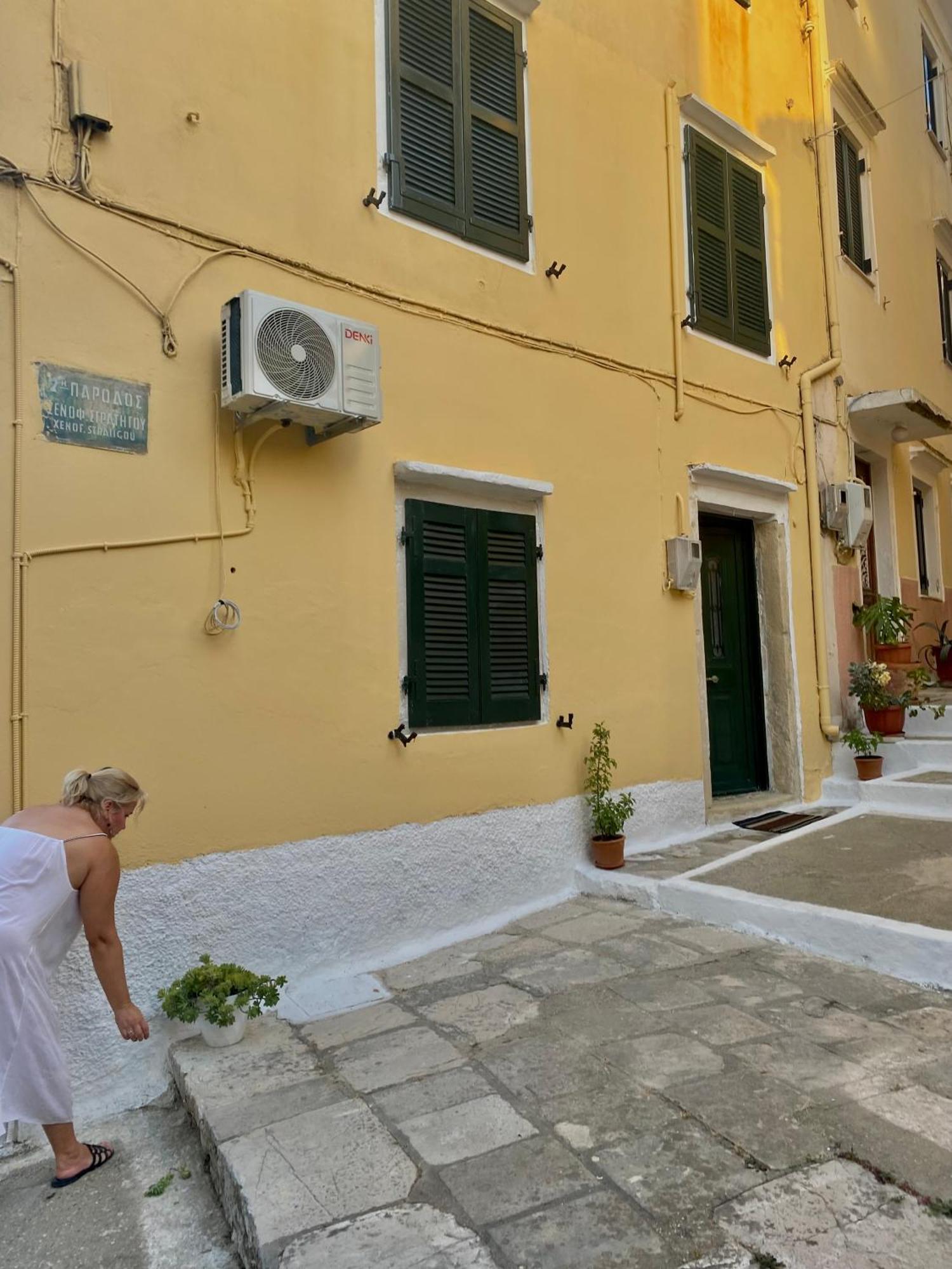 Corfu Port Art Studios Экстерьер фото