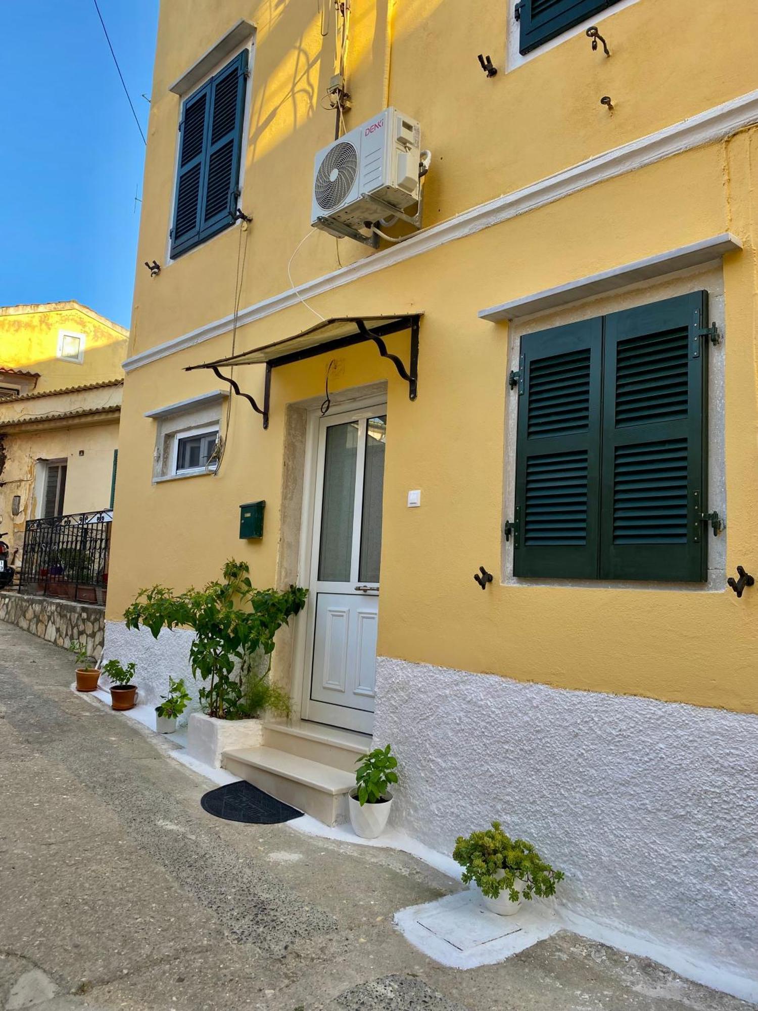 Corfu Port Art Studios Экстерьер фото